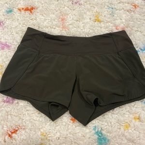 Rare lululemon navy green speed ups!! Willing to negotiate